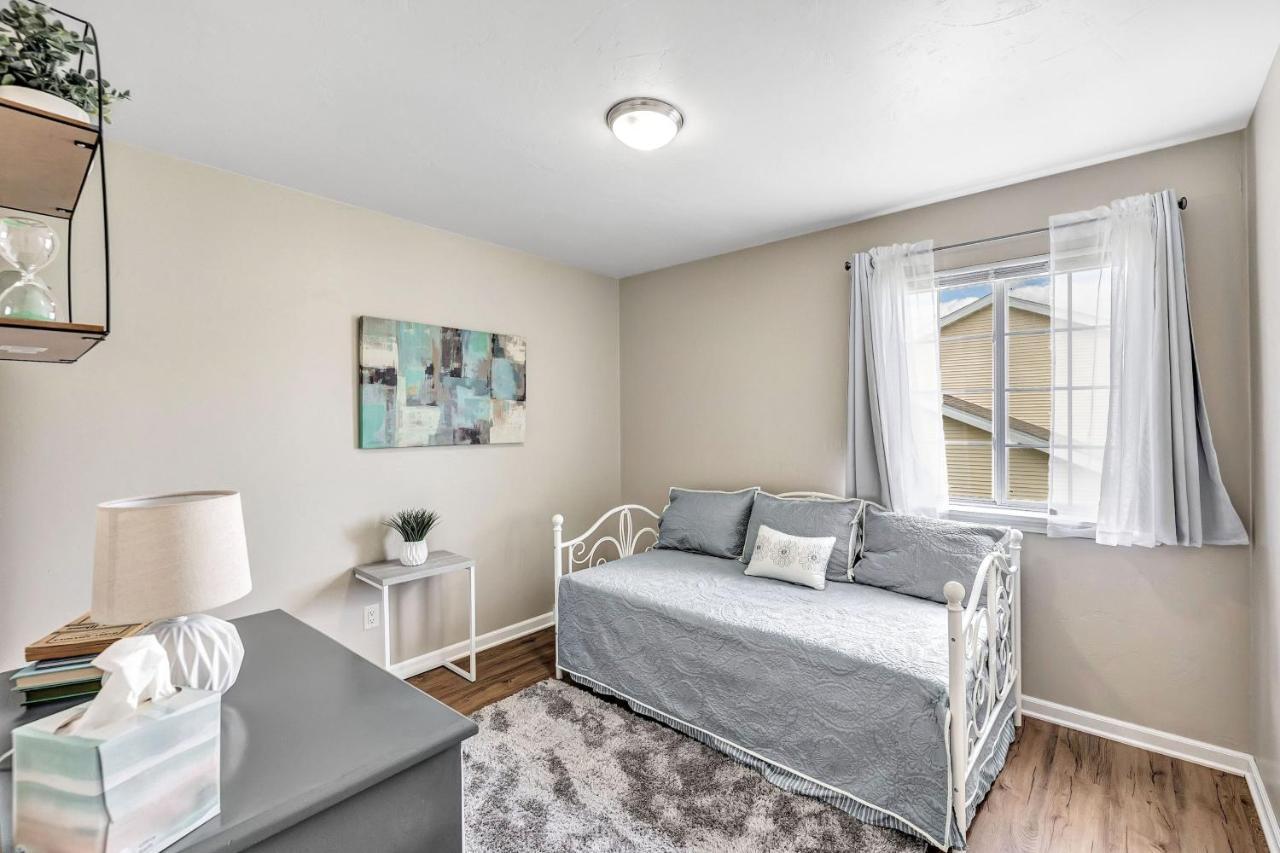 Serene 3 Bedroom Home, Nrm, Wi-Fi, Parking, Queen Bed De Pere Exterior foto